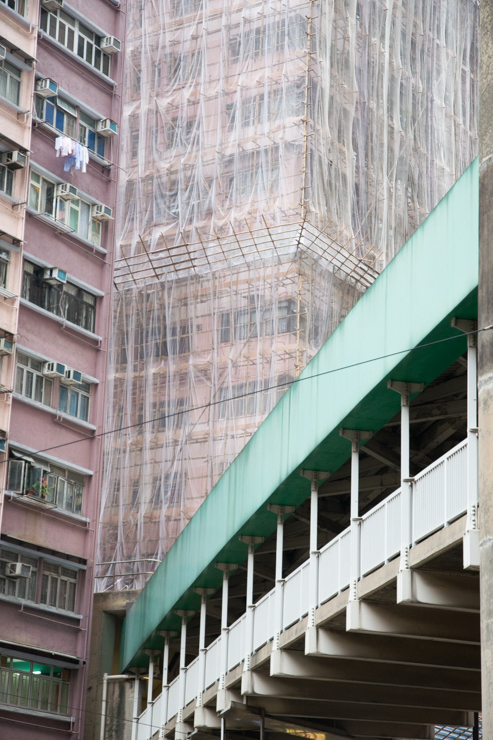 Edificios muy altos construidos de una forma muy tradicional