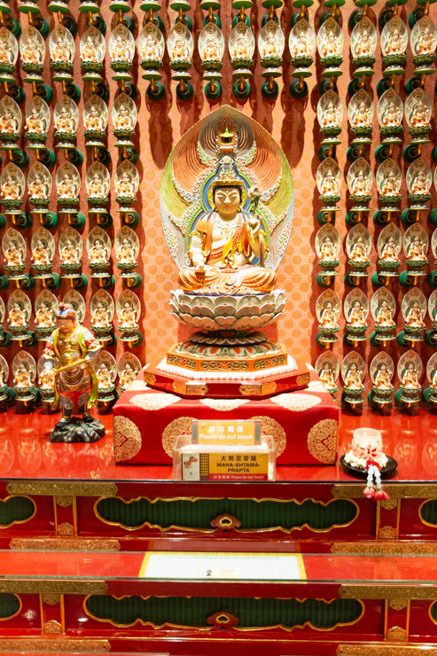 Otro buda que me imagino hace otra cosa