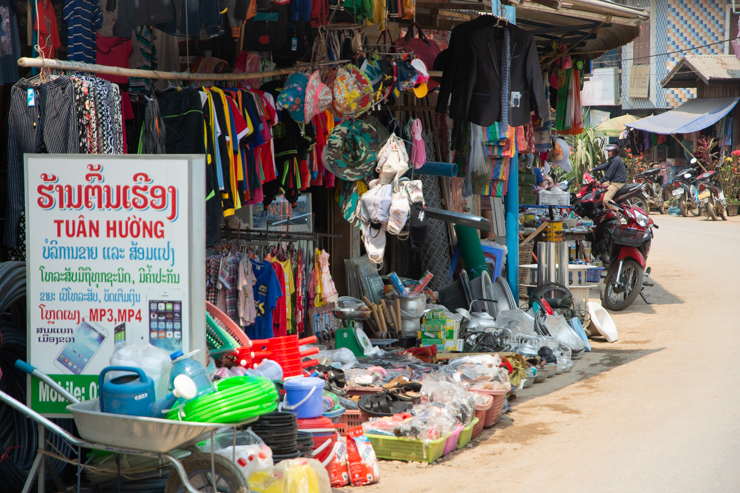 Mercado de Muang Khua