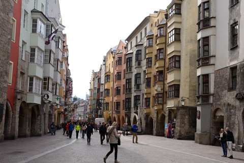 La Herzog-Friedrich Strasse