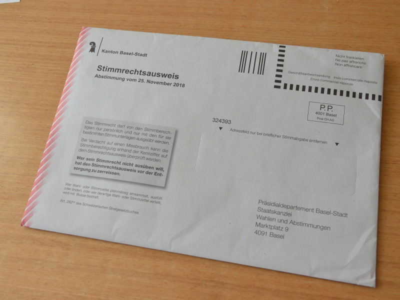 Democracia directa y felicidad vacuna