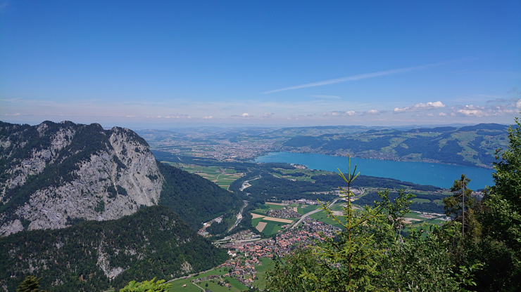 Vista de Thun y el Thunersee. Thunersee significa: el lago de Thun