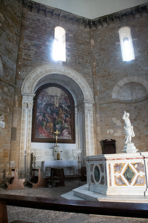 El Battistero por dentro. Volterra