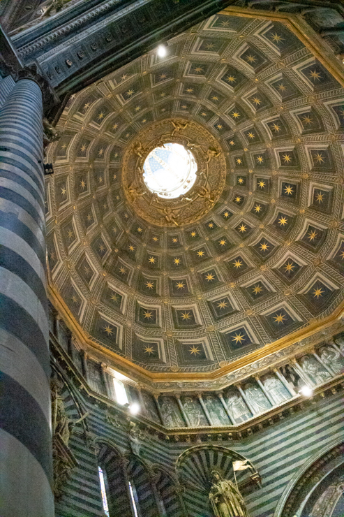 Detalle del Duomo desde el interior