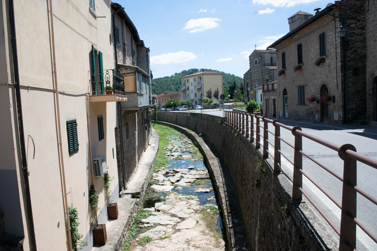 Caudalosa quebrada en Gaiole in Chianti