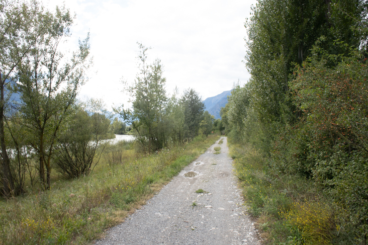 Trocha al lado del Ródano