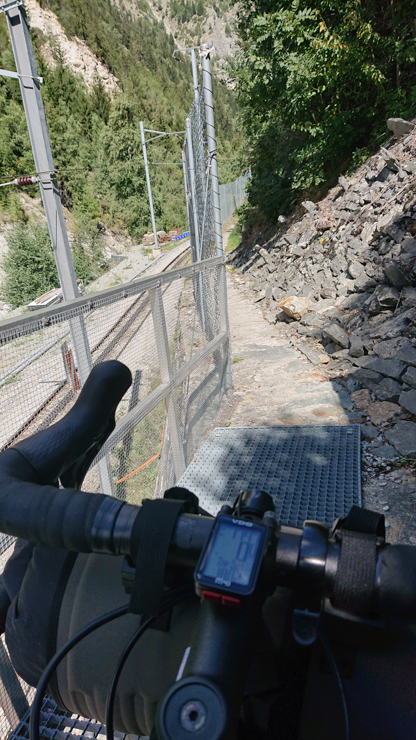 Amplio sendero para la bicicleta
